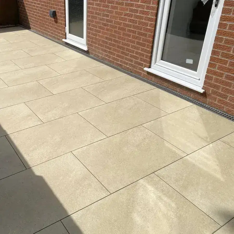 Hammerstone Beige Porcelain Paving Slabs 900x600x20 From £21.38/m2 - Image 3