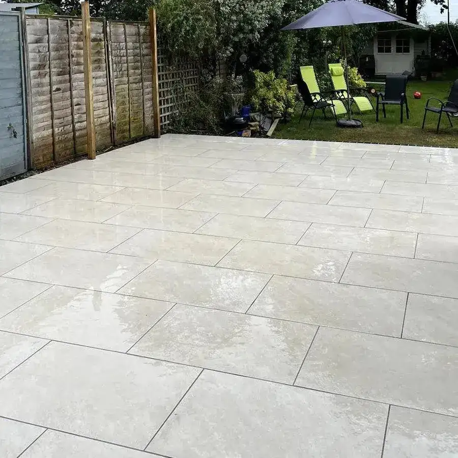 Quartz White Porcelain Paving Slabs 900x600x20 From £22.96/m2 - Image 3