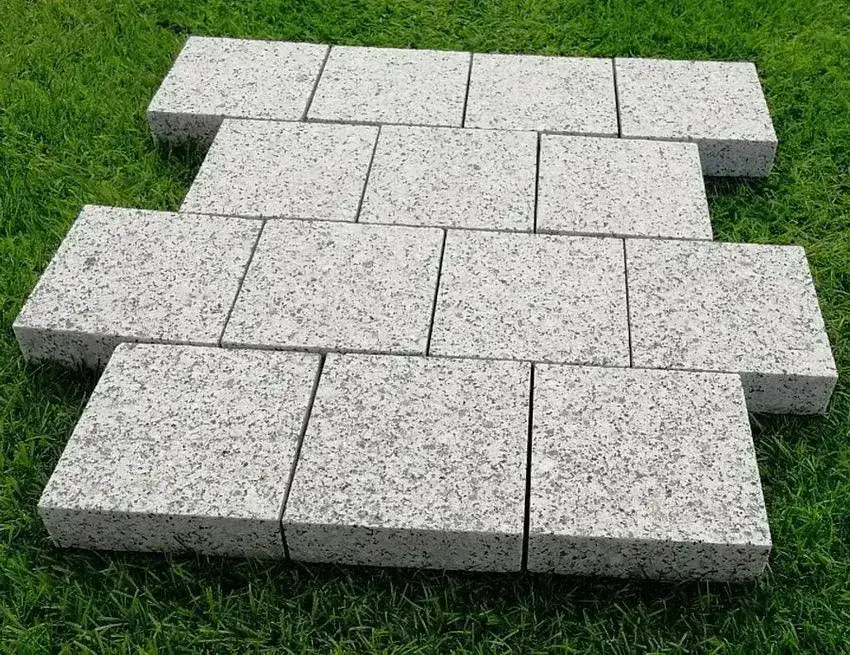 Sawn Granite Setts Silver Grey Edging Stone 100x100x30 From £38.99/m2 - Image 4