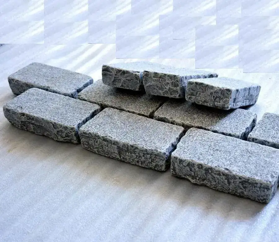 Tandur Grey Limestone Cobbles Setts Tumbled 200x100x50 From £51.88/m2 - Image 3