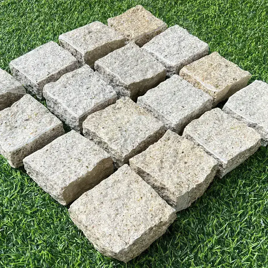 Cropped Granite Setts 50mm